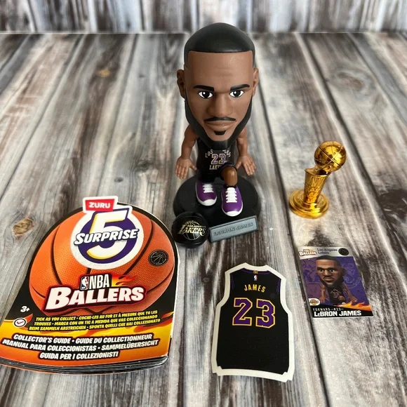 Zuru 5 Surprise Mini Brands NBA Ballers ULTRA RARE Lebron James